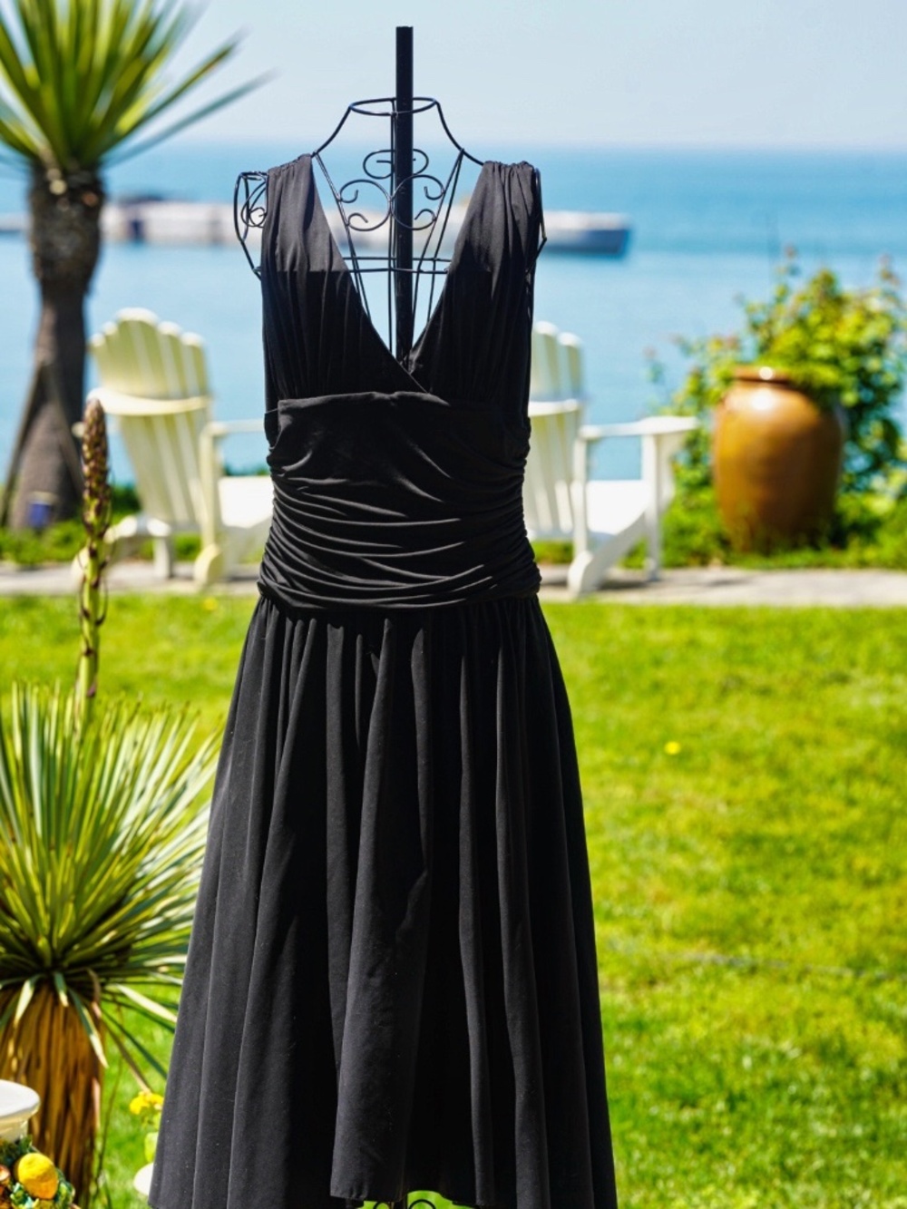 Max & Cleo BCBG Black Ruched V-Neck Midi Dress Pleated A-Line Cocktail 12